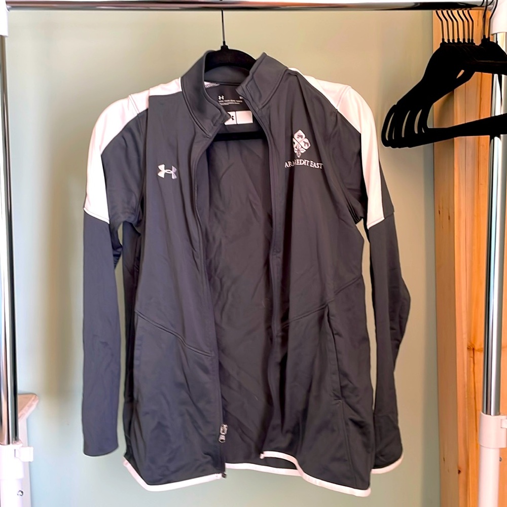 Under Armour Zip up